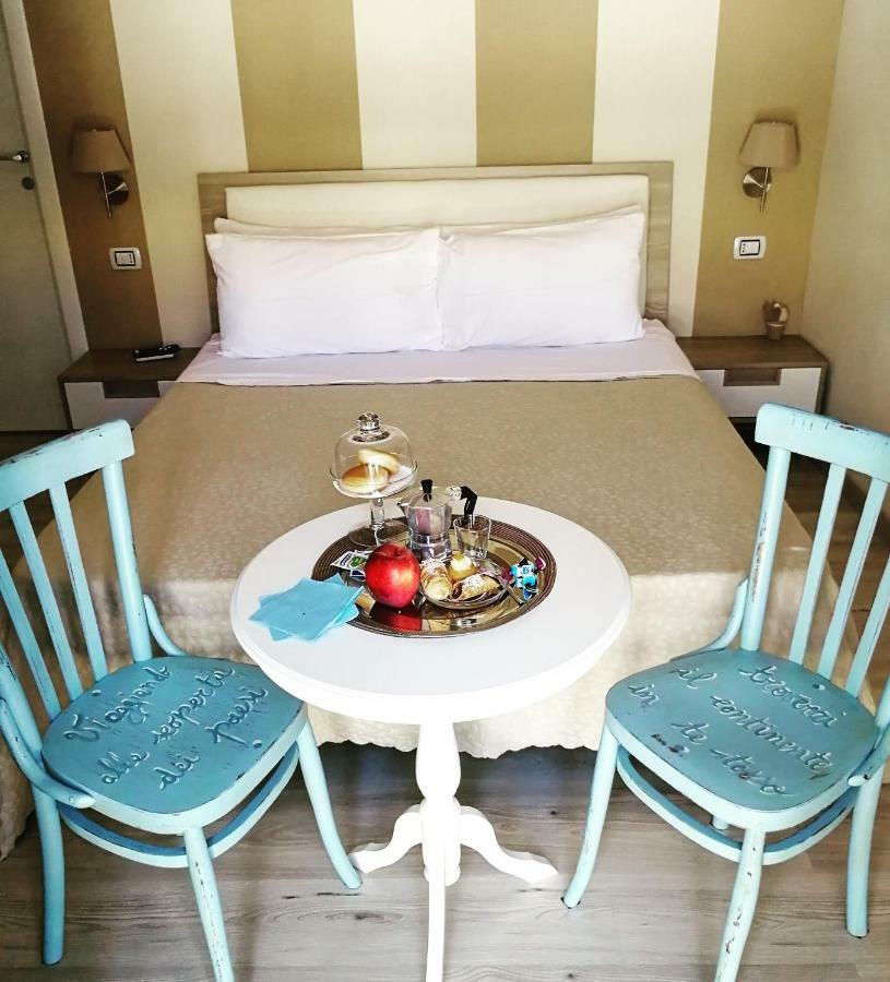 Donna Melina Bed & Breakfast Mileto Phòng bức ảnh